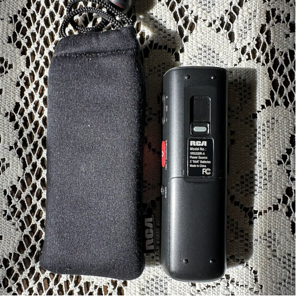 RCA VR5330R 2GB USB Digital Voice Recorder - Picture 2 of 4